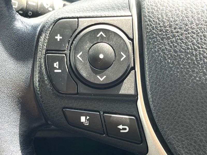 2015 Toyota Voxy DAA-ZWR80G (UW-6aaa0bb6c11ab)[19]