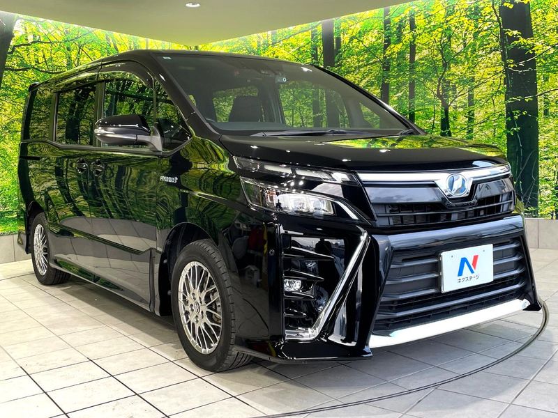 2017 Toyota Voxy DAA-ZWR80W (UW-6aaa0bb8b626d)[21]