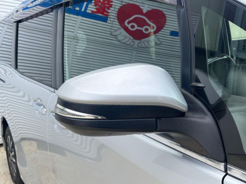 2017 Toyota Esquire DAA-ZWR80G (UW-6aaa0bb8d8168)[13]