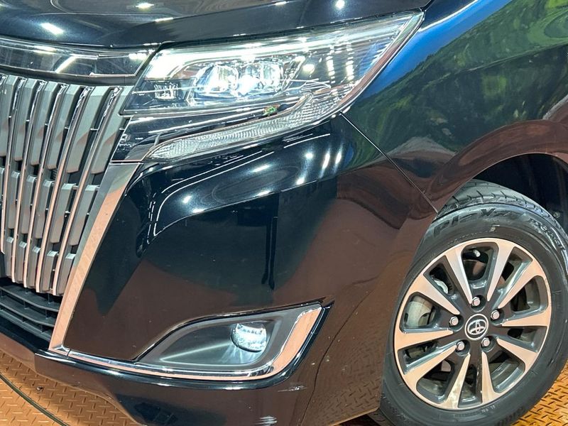 2017 Toyota Esquire DAA-ZWR80G (UW-6aaa0bb916e9e)[10]
