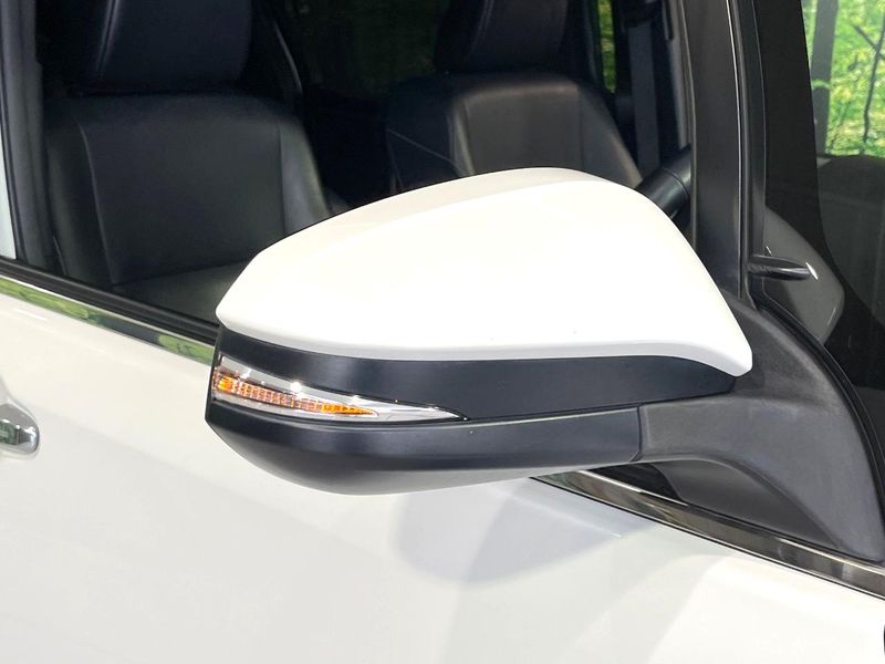 2018 Toyota Esquire DAA-ZWR80G (UW-6aaa0bba5e4d0)[21]