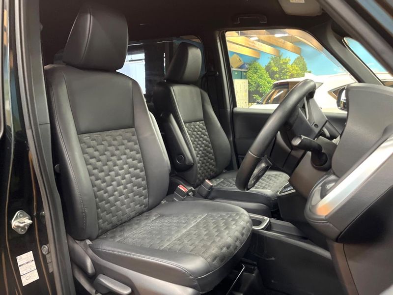 2023 Toyota Voxy 6AA-ZWR90W (UW-6aaa0bc11ccba)[16]