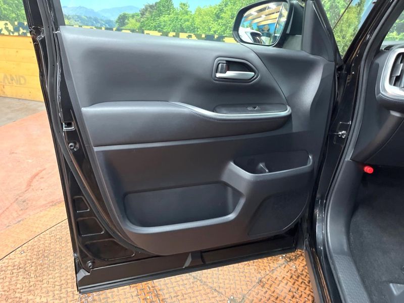 2023 Toyota Voxy 6AA-ZWR90W (UW-6aaa0bc11ccba)[6]