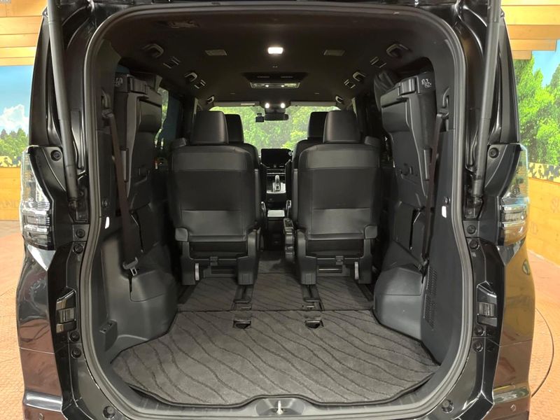 2023 Toyota Voxy 6AA-ZWR90W (UW-6aaa0bc11ccba)[12]