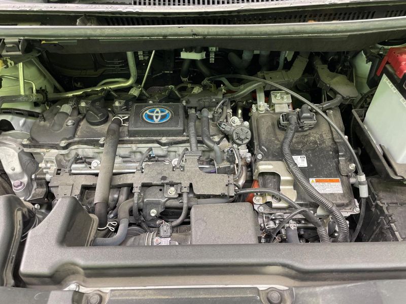 2024 Toyota Noah 6AA-ZWR90W (UW-6aaa0bc6c66aa)[4]