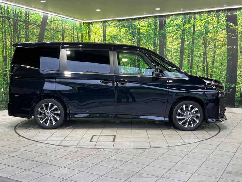 2025 Toyota Voxy 6AA-ZWR90W (UW-6aaa0bca3ea27)[7]