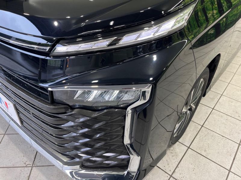 2025 Toyota Voxy 6AA-ZWR90W (UW-6aaa0bca3ea27)[24]