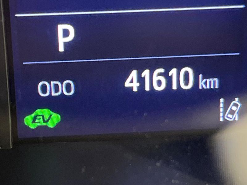 2019 Toyota C-HR 6AA-ZYX11 (UW-6aaa0bd6ec7a4)[2]