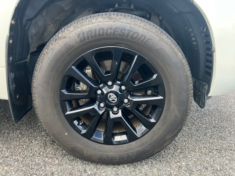 2022 Toyota Land Cruiser Prado 3BA-TRJ150W (UW-mu3p63uayio7)[10]
