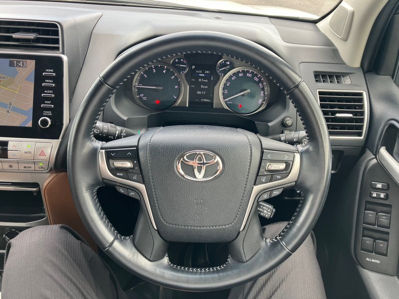 2022 Toyota Land Cruiser Prado 3BA-TRJ150W (UW-mu3p63uayio7)[31]