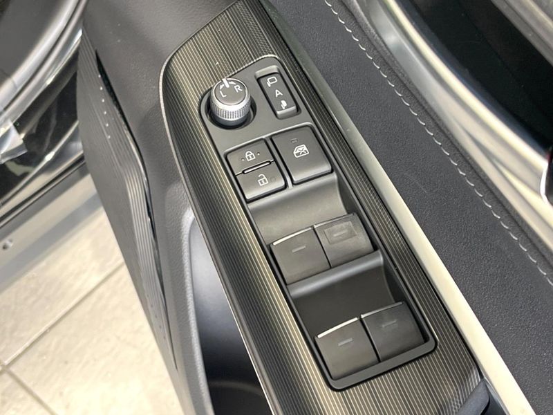 2023 Toyota Harrier Hybrid 6AA-AXUH85 (UW-6aab586c9b295)[26]