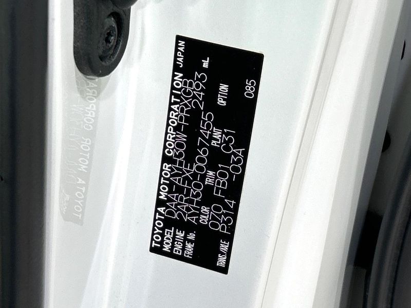 2018 Toyota Alphard Hybrid DAA-AYH30W (UW-6aab58708177a)[1]