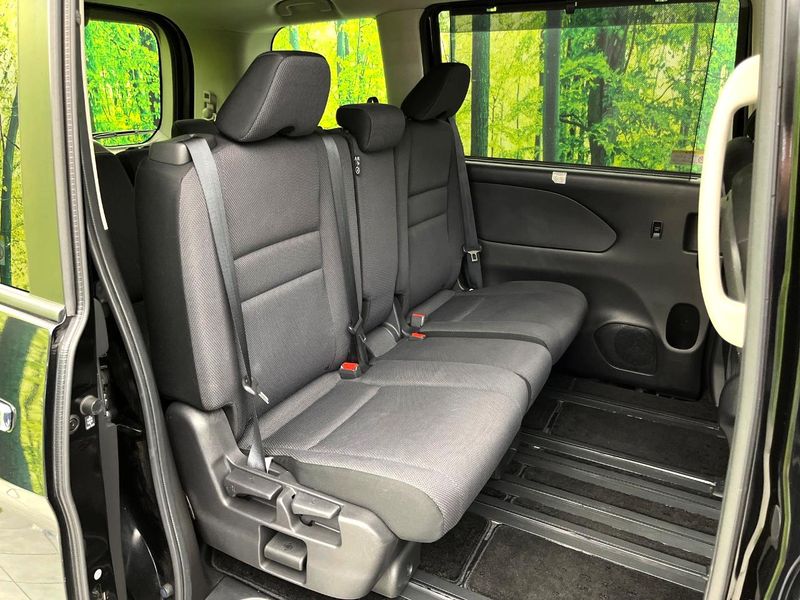 2018 Nissan Serena DAA-GC27 (UW-6aab58f414256)[24]