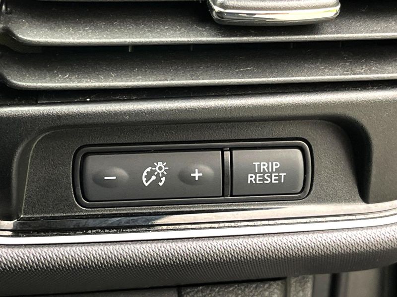 2018 Nissan Serena DAA-GC27 (UW-6aab58f414256)[7]