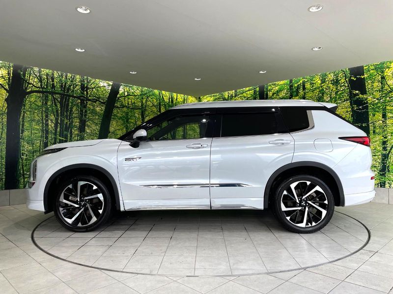 2022 Mitsubishi OUTLANDER PHEV 5LA-GN0W (UW-6aab59112c97d)[8]