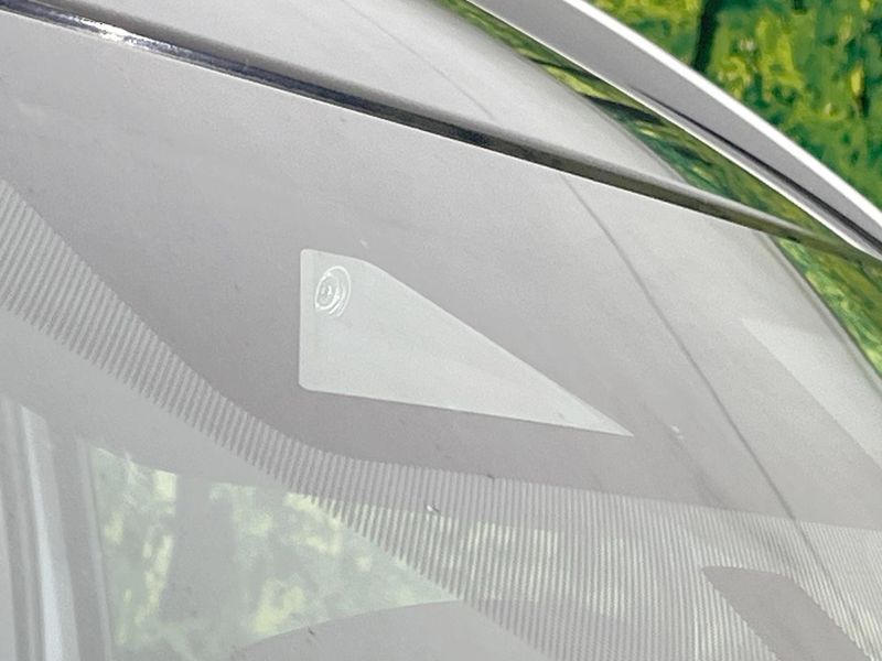 2022 Mitsubishi OUTLANDER PHEV 5LA-GN0W (UW-6aab5911b55fa)[11]