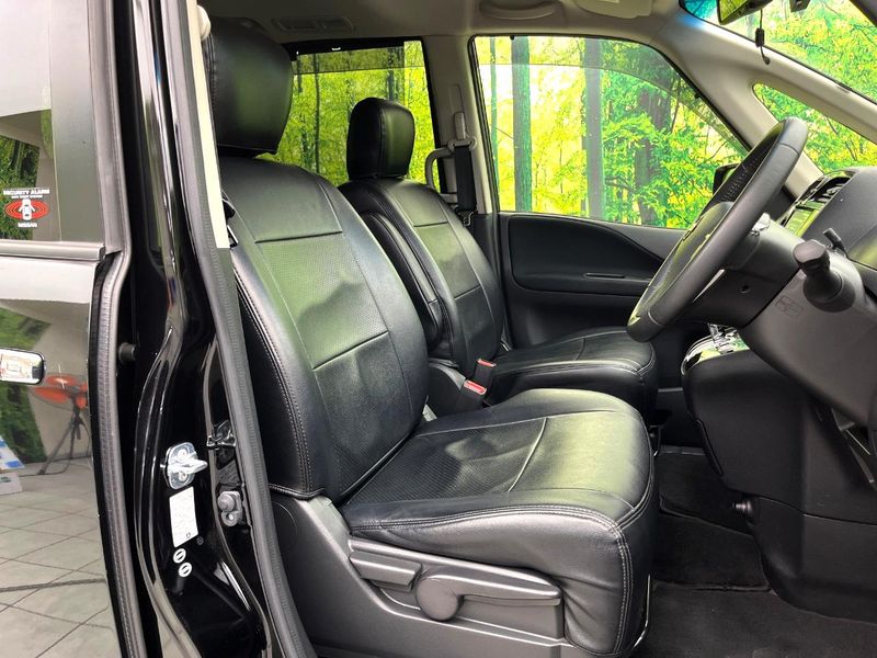 2015 Nissan Serena DAA-HFC26 (UW-6aab594fbe32a)[23]
