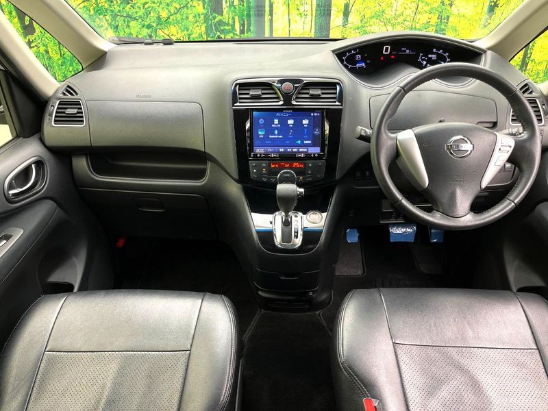 2015 Nissan Serena DAA-HFC26 (UW-6aab594fbe32a)[7]
