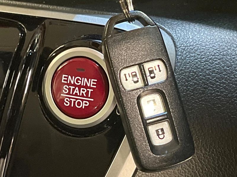 2014 Honda N-BOX DBA-JF1 (UW-6aab597639dea)[13]