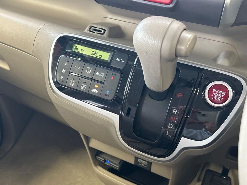2015 Honda N-BOX DBA-JF1 (UW-6aab59789fc02)[7]