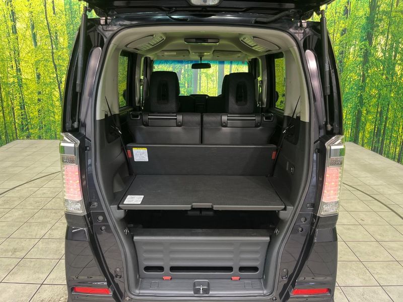 2017 Honda N-BOX CUSTOM DBA-JF1 (UW-6aab597f9475f)[24]