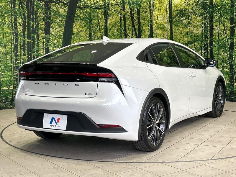 2024 Toyota Prius 6AA-MXWH60 (UW-6aab5aedd8240)[28]