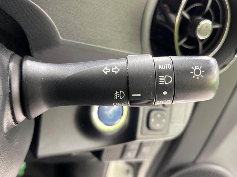 2019 Toyota Aqua DAA-NHP10 (UW-6aab5b0b48e61)[27]