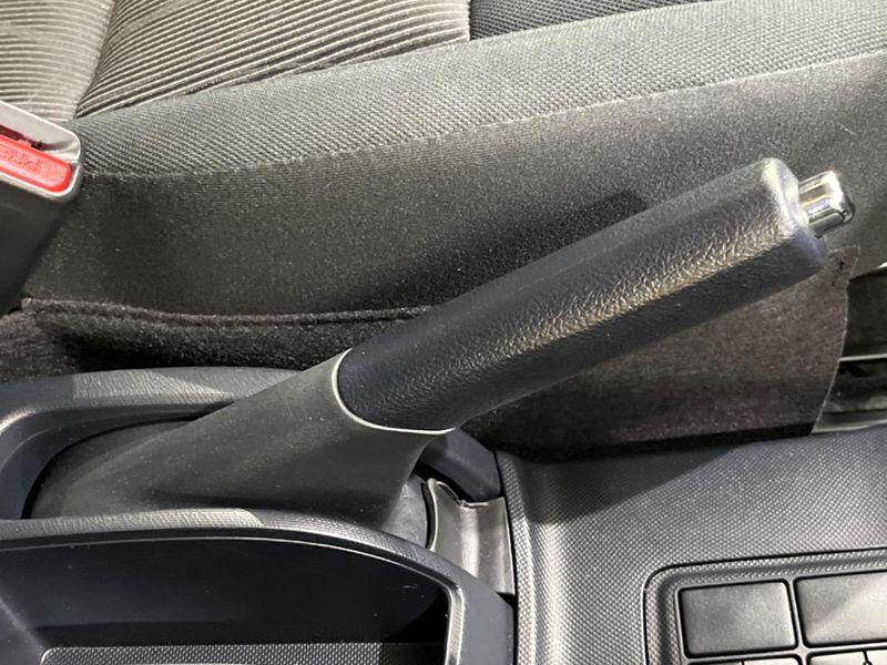 2019 Toyota Aqua DAA-NHP10 (UW-6aab5b0b48e61)[21]