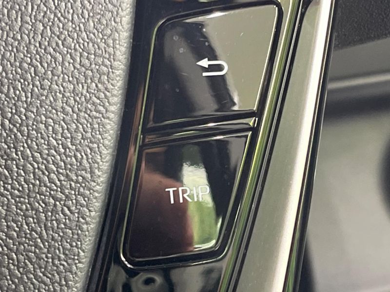 2019 Toyota Aqua DAA-NHP10 (UW-6aab5b0b48e61)[25]