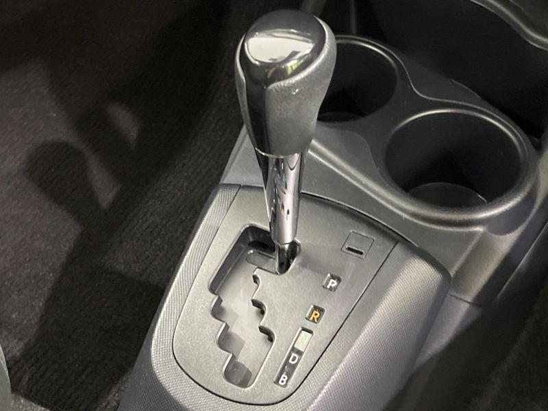 2019 Toyota Aqua DAA-NHP10 (UW-6aab5b0b48e61)[18]