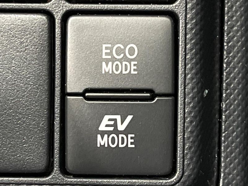 2019 Toyota Aqua DAA-NHP10 (UW-6aab5b0b48e61)[20]