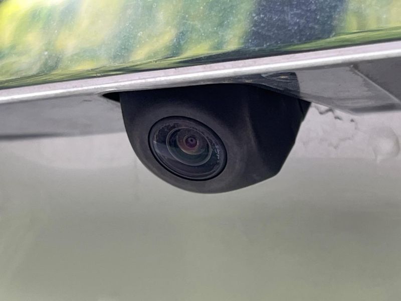 2019 Toyota Aqua DAA-NHP10 (UW-6aab5b0b48e61)[8]