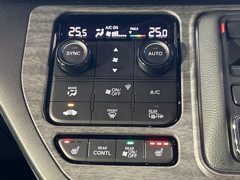 2023 Honda Step Wagon 6AA-RP8 (UW-6aab5b3c7513e)[25]