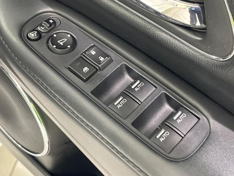 2014 Honda Vezel DAA-RU3 (UW-6aab5b41a152f)[13]
