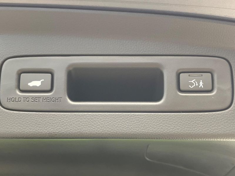 2021 Honda Vezel 6AA-RV5 (UW-6aab5b49e2c15)[29]