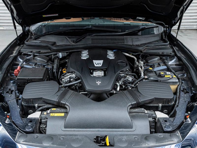 2020 Maserati Ghibli ABA-MG30C (UW-6aab5bb61ff73)[9]