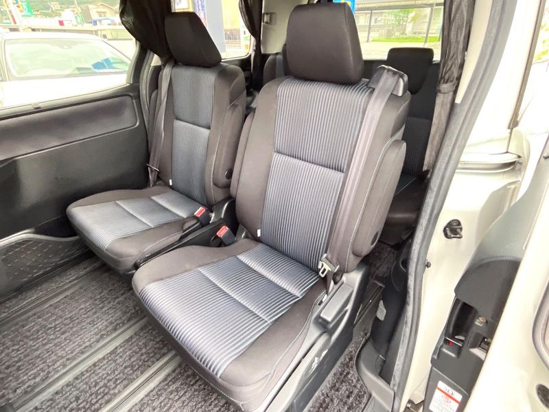 2014 Toyota Noah DBA-ZRR80W (UW-6aab5bc26044d)[26]