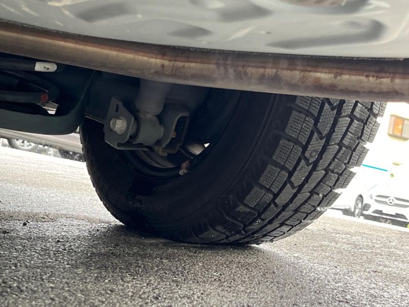 2014 Toyota Voxy DBA-ZRR80G (UW-6aab5bc308295)[14]