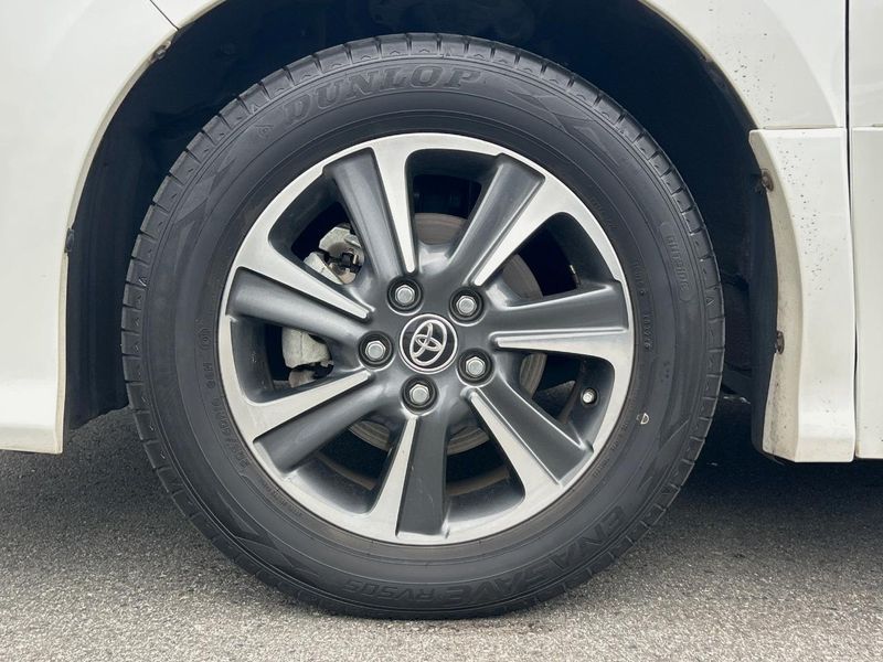 2020 Toyota Voxy DBA-ZRR80W (UW-6aab5bcec4ffc)[15]