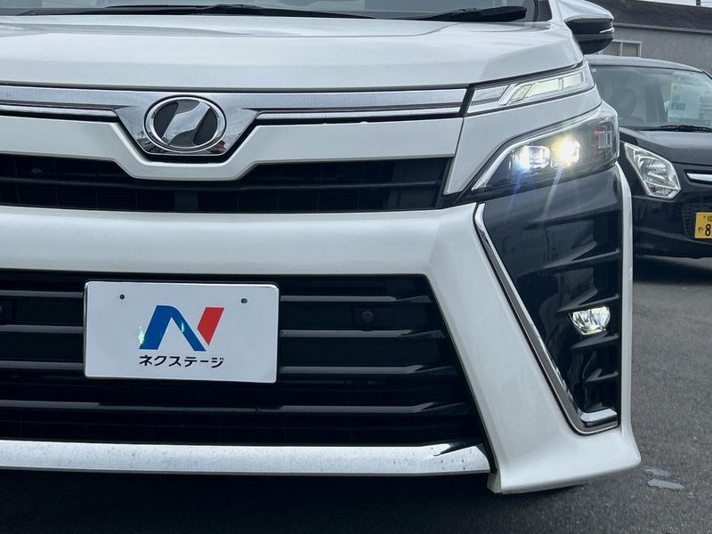 2020 Toyota Voxy DBA-ZRR80W (UW-6aab5bcec4ffc)[7]