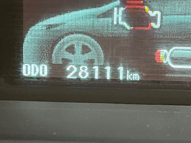 2014 Toyota Prius DAA-ZVW30 (UW-6aab5be5cdd73)[2]