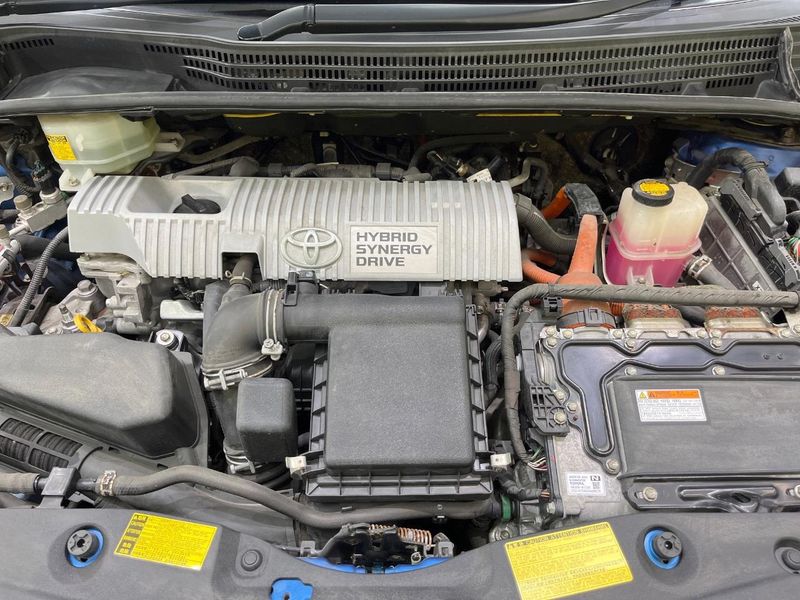 2014 Toyota Prius DAA-ZVW30 (UW-6aab5be5cdd73)[11]