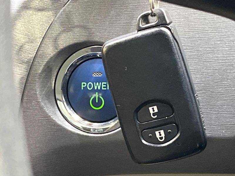 2014 Toyota Prius DAA-ZVW30 (UW-6aab5be5cdd73)[7]
