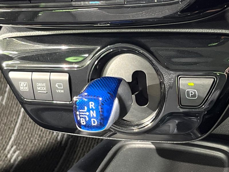 2021 Toyota Prius 6AA-ZVW51 (UW-6aab5bf418f5f)[22]