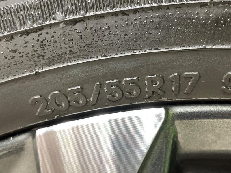2024 Toyota Voxy 6AA-ZWR90W (UW-6aab5c0eecf9c)[8]