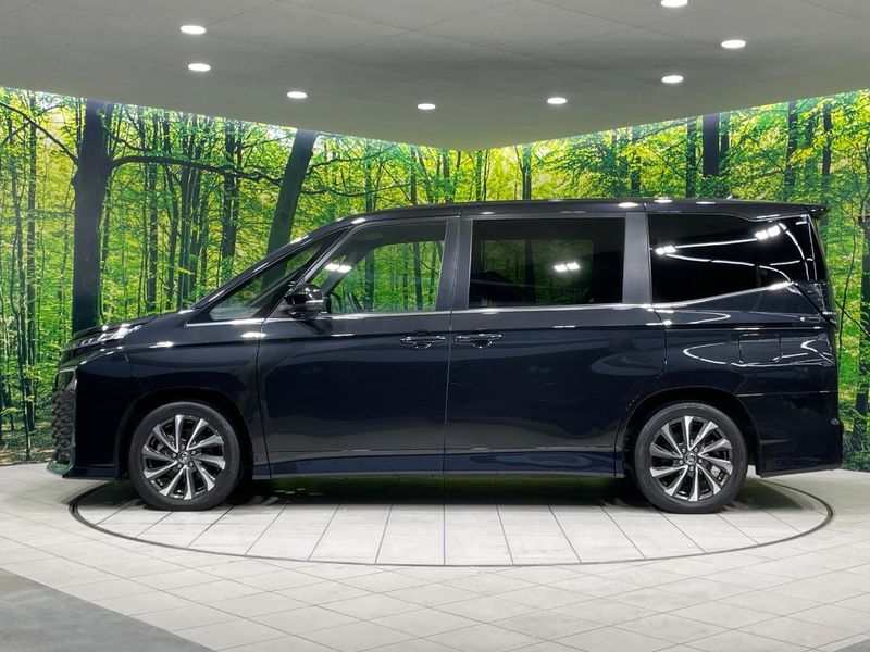 2024 Toyota Voxy 6AA-ZWR90W (UW-6aab5c0eecf9c)[15]