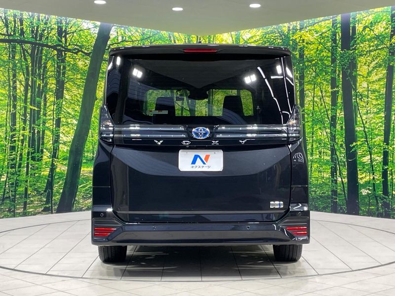 2024 Toyota Voxy 6AA-ZWR90W (UW-6aab5c0eecf9c)[17]