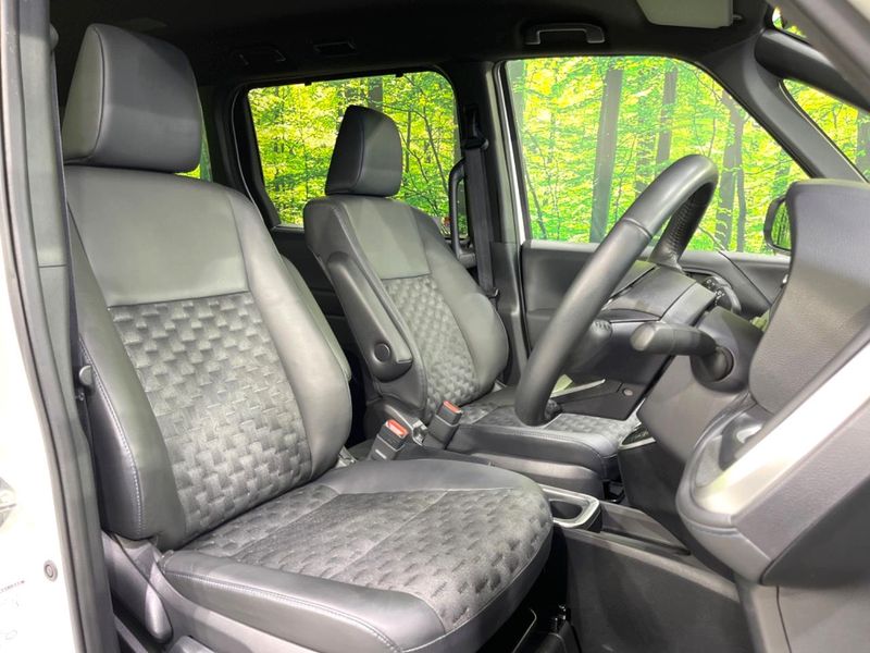 2025 Toyota Voxy 6AA-ZWR90W (UW-6aab5c142a4b0)[7]