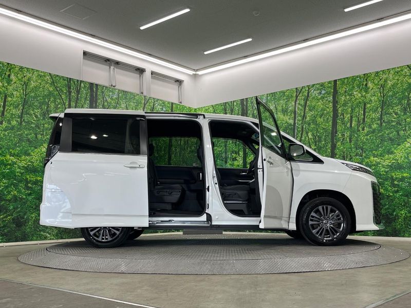 2024 Toyota Voxy 6AA-ZWR95W (UW-6aab5c15acdf5)[25]
