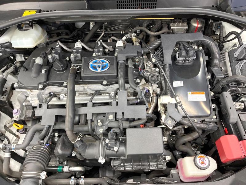 2017 Toyota C-HR DAA-ZYX10 (UW-6aab5c174408a)[4]